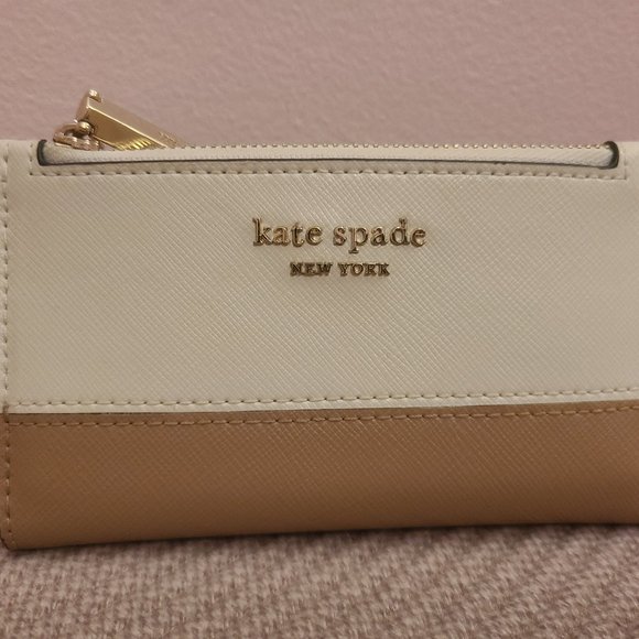 Kate Spade Wallet - Picture 1 of 3